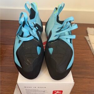 New in Box- Tenaya Indalo, Men’s 12.5